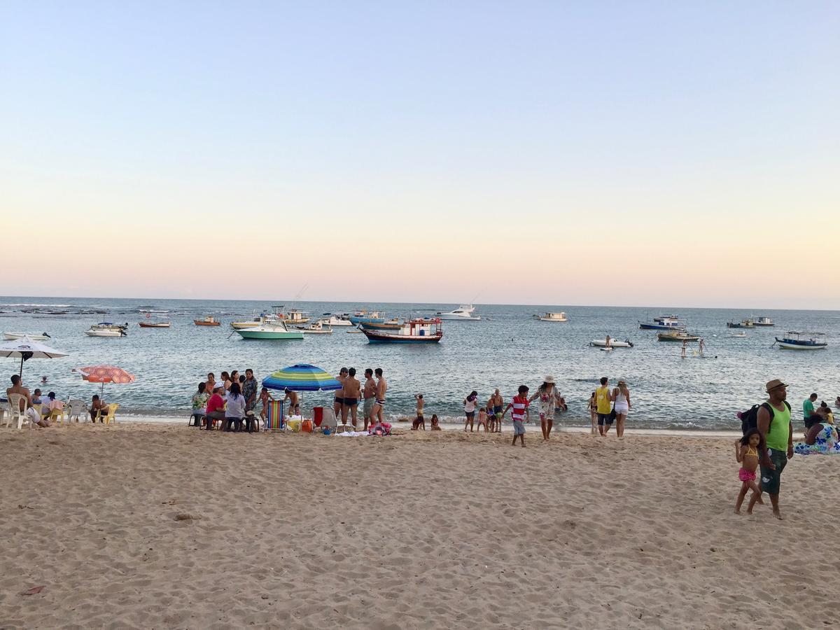 Vilarejo Do Farol, Praia do Forte Exterior foto